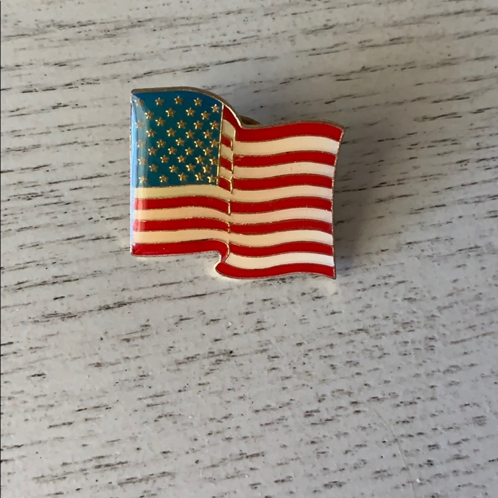 Flag pin